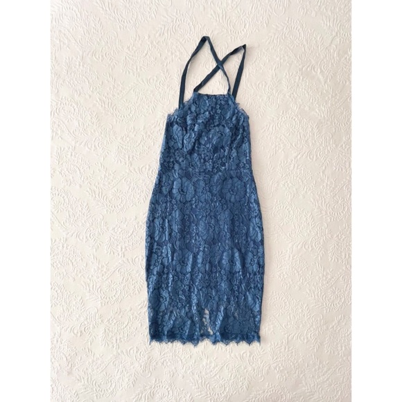 NWOT Lulus Wishful Wanderings Blue Lace Bodycon Midi Dress Medium - Picture 2 of 8